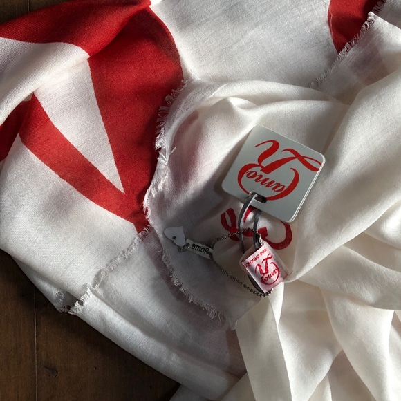 Anthropologie by Amor Collections Pashmina Scarf - Picture 3 of 6